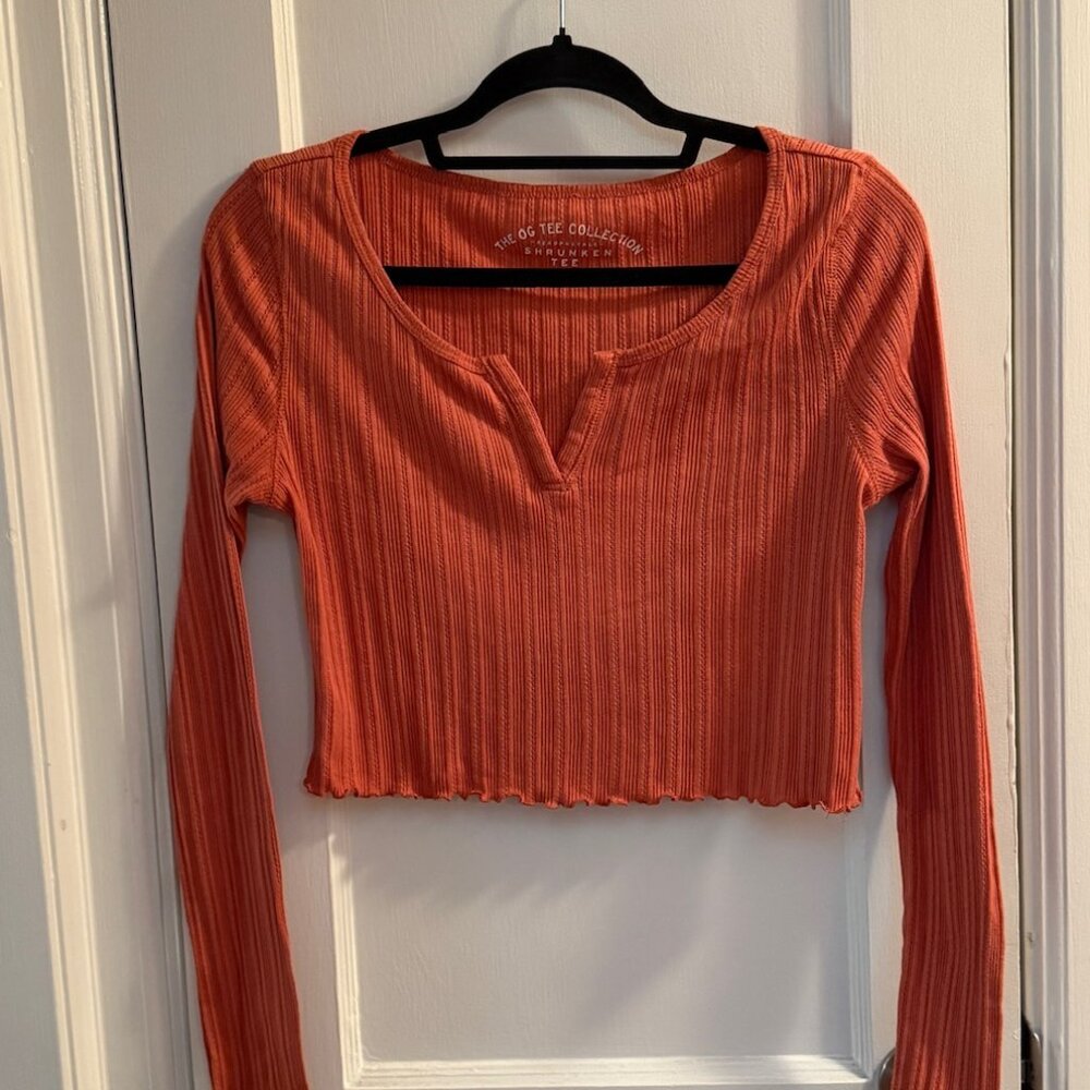 Burnt orange long sleeve shrunken tee M